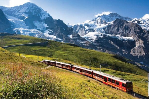 train ride through the mountians